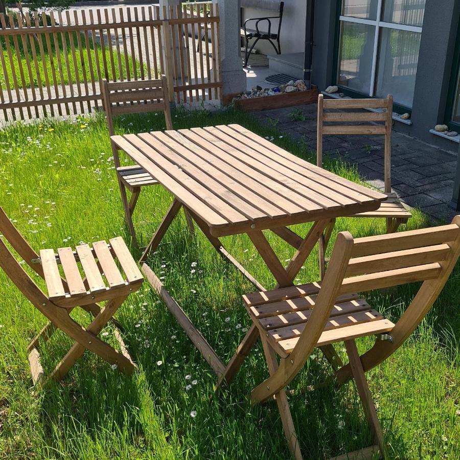 Wolfis Appartement Neusiedl an der Zaya Exterior photo